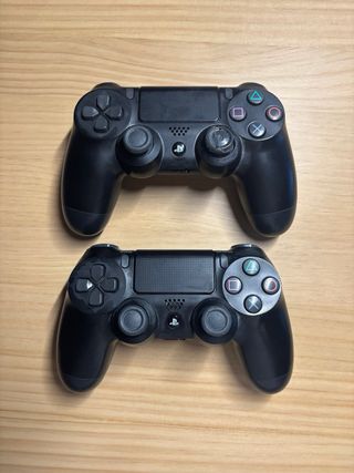 PS4 (PlayStation 4) Nera