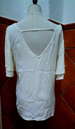 Blusa blanca espalda descubierta talla única