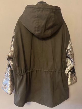 Parka oversize caqui ‘Zara’