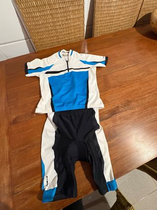 Conjunto Ciclismo Niño
