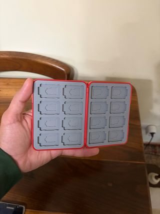 Estuche Pokedex para cartuchos Switch