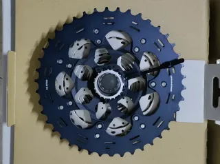 Cadenas Shimano HG601-11s 116L PiñonesSLX CSM7000