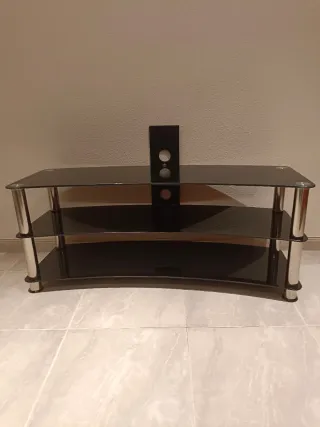 Mesa TV cristal y metal 3 estantes