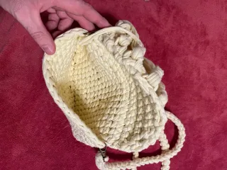 Bolso Crochet Beige con Flecos