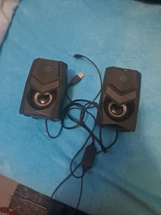 Altavoces HP Negros y Grises