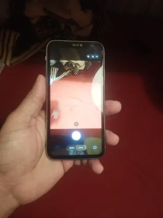 iPhone 11 Morado + 3 Carcasas