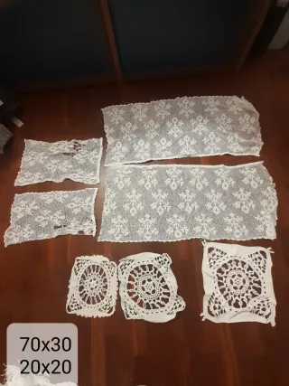 Cesto con pizzi in vimini e tessuto