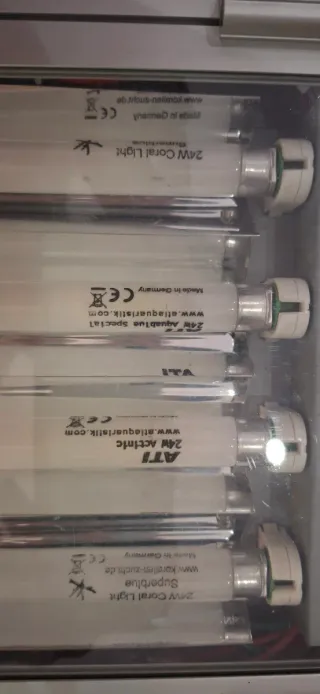 Pantalla T5 Blau Lumina 424