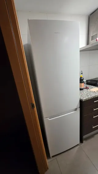 Nevera Cecotec Combi Bolero CoolMarket 250 Blanco