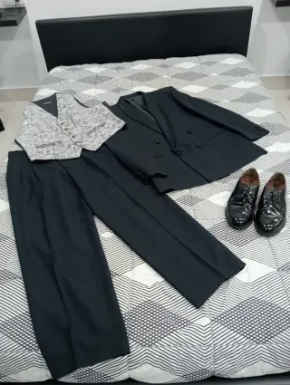 Traje negro novio año 95 y traje negro 98