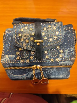 Bolso Mochila Jeans con Brillantes