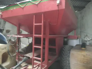 Abonadora 7000 kg