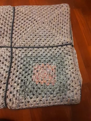 Coperta a quadri fatta a mano