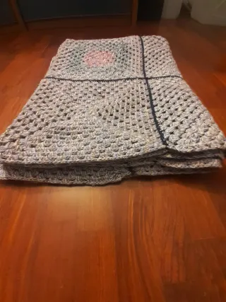 Coperta a quadri fatta a mano