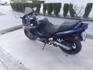 Suzuki GSX750F