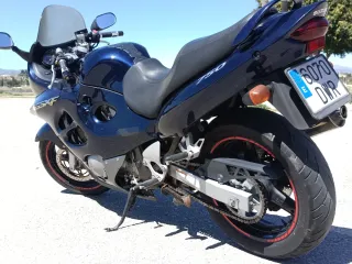 Suzuki GSX 750 F