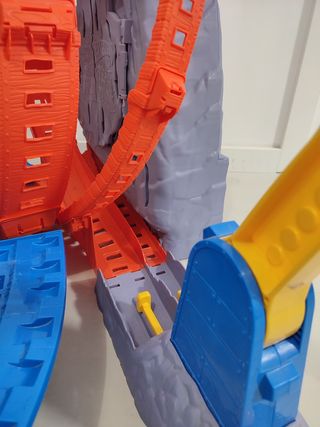 Pista Hot Wheels Monster Trucks T-Rex