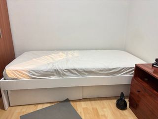 Cama personal con cajones