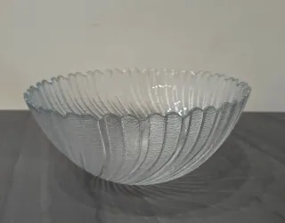 Ciotola centrotavola vintage in vetro