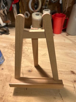 Atril pequeño de madera