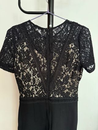 Vestido negro encaje