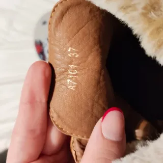 Botines Marrones con Tacón y Pelo