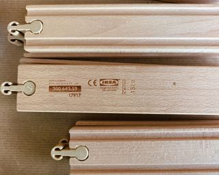 TRENES Y VIAS DE MADERA JUGUETE PARA NIÑOS