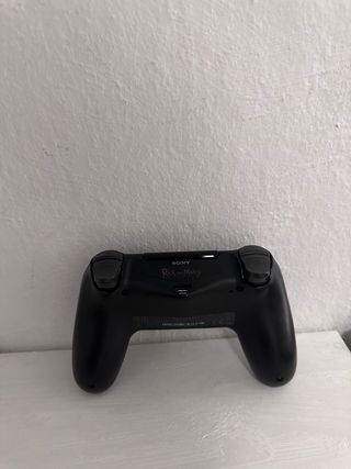 Mando PS4 Ricky y Morty