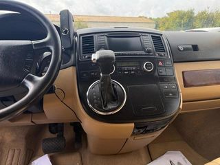Volkswagen Multivan 2.5 TDI 4Motion 96 kW (130 CV)