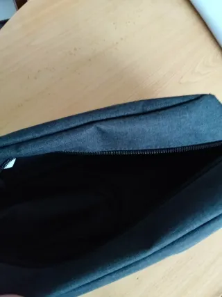 Neceser hombre gris sin usar