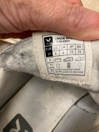 Veja Volley Piel Blancas