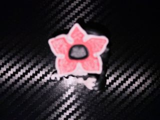 Figura Demogorgon Kinder Sorpresa