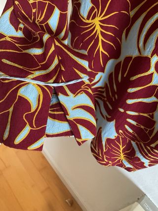 Camisa Hawaiana H&M Estampada Hojas