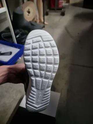 Adidas QT Racer Gris y Dorado