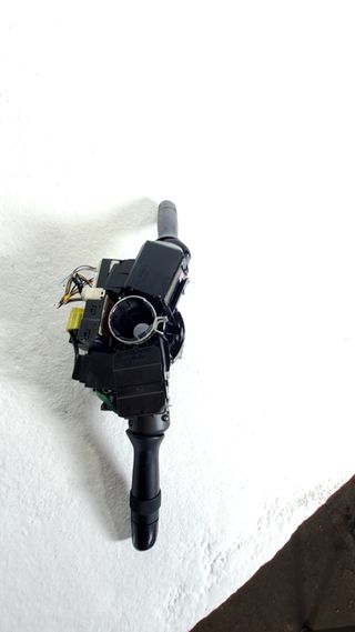 MANDO LUCES TOYOTA YARIS