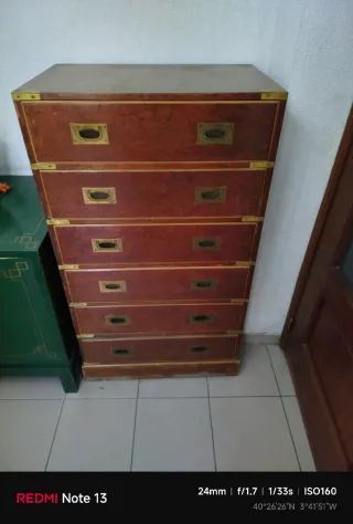 Cajonera estilo campaña madera y metal