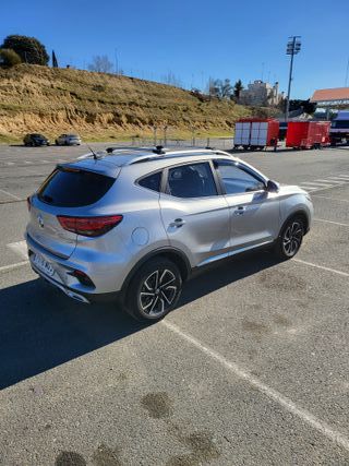 MG ZS Luxury Automático 2023 111cv