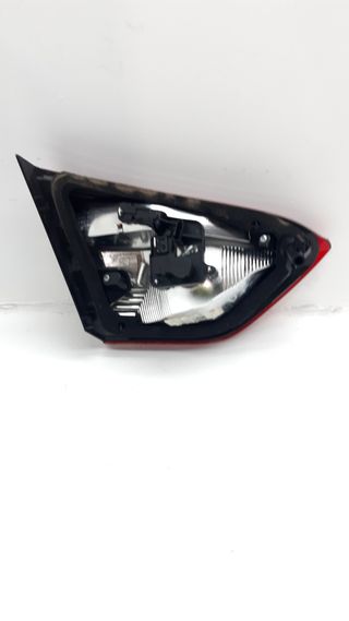 PILOTO TRASERO DERECHO INTERIOR OPEL CROSSLAND X (3)