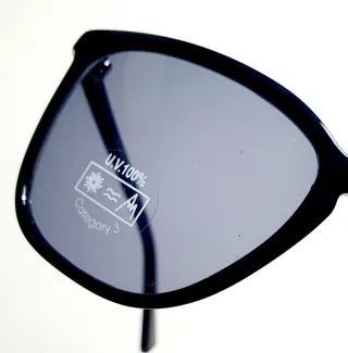 GAFAS DE SOL/ MUJER - IK OCCHIALI  NUEVAS