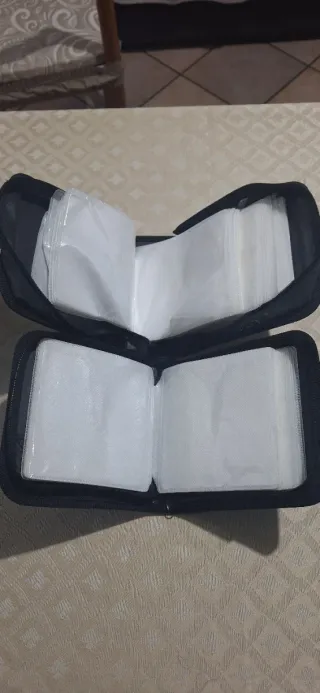 Portadischi in pelle e tessuto