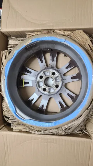 Llanta 15" Toyota Yaris