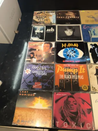 Lote 20 CD Singles Varios Artistas