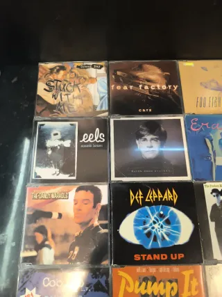 Lote 20 CD Singles Varios Artistas