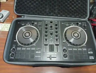 Controlador DJ Pioneer DDJ-RB