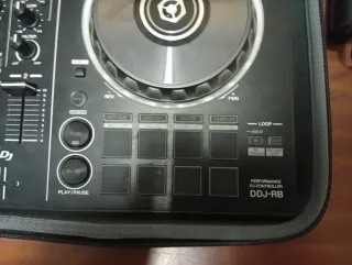 Controlador DJ Pioneer DDJ-RB