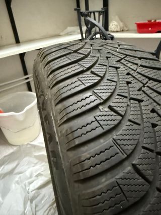 Llantas Audi y Neumáticos Invierno Goodyear