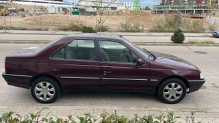 Coche histórico (Peugeot 405 SRI de 1993)