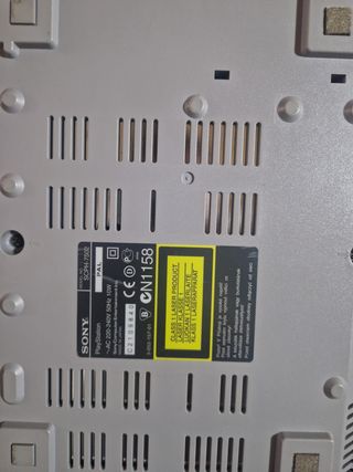 Consola PS1 + Maletín + Mandos