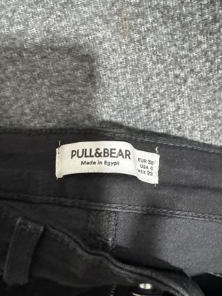 Pantalón vaquero negro push up elásticos