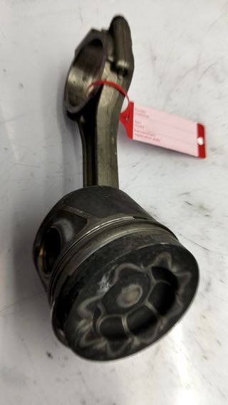 BIELA SEAT EXEO BERLINA (3R2) (3)